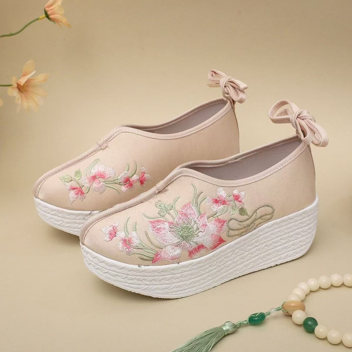 Woman Ethnic Style Wedges Embr - Ethnic Style ulasan dan harga