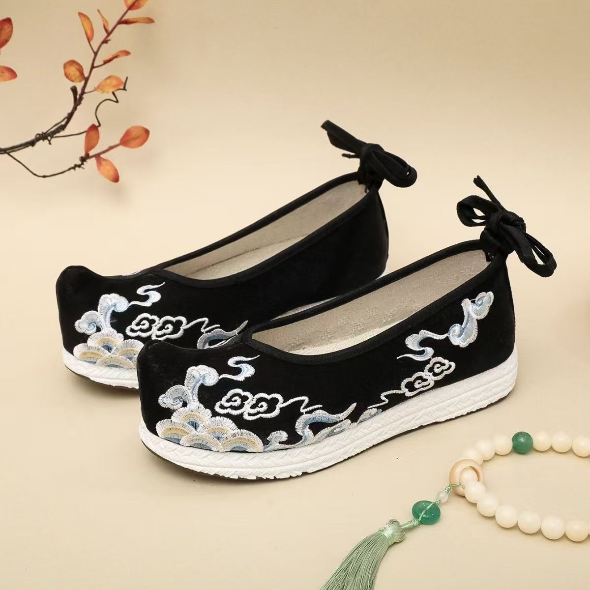 Woman Big Size Embroidered Han - Ethnic Style ulasan dan harga