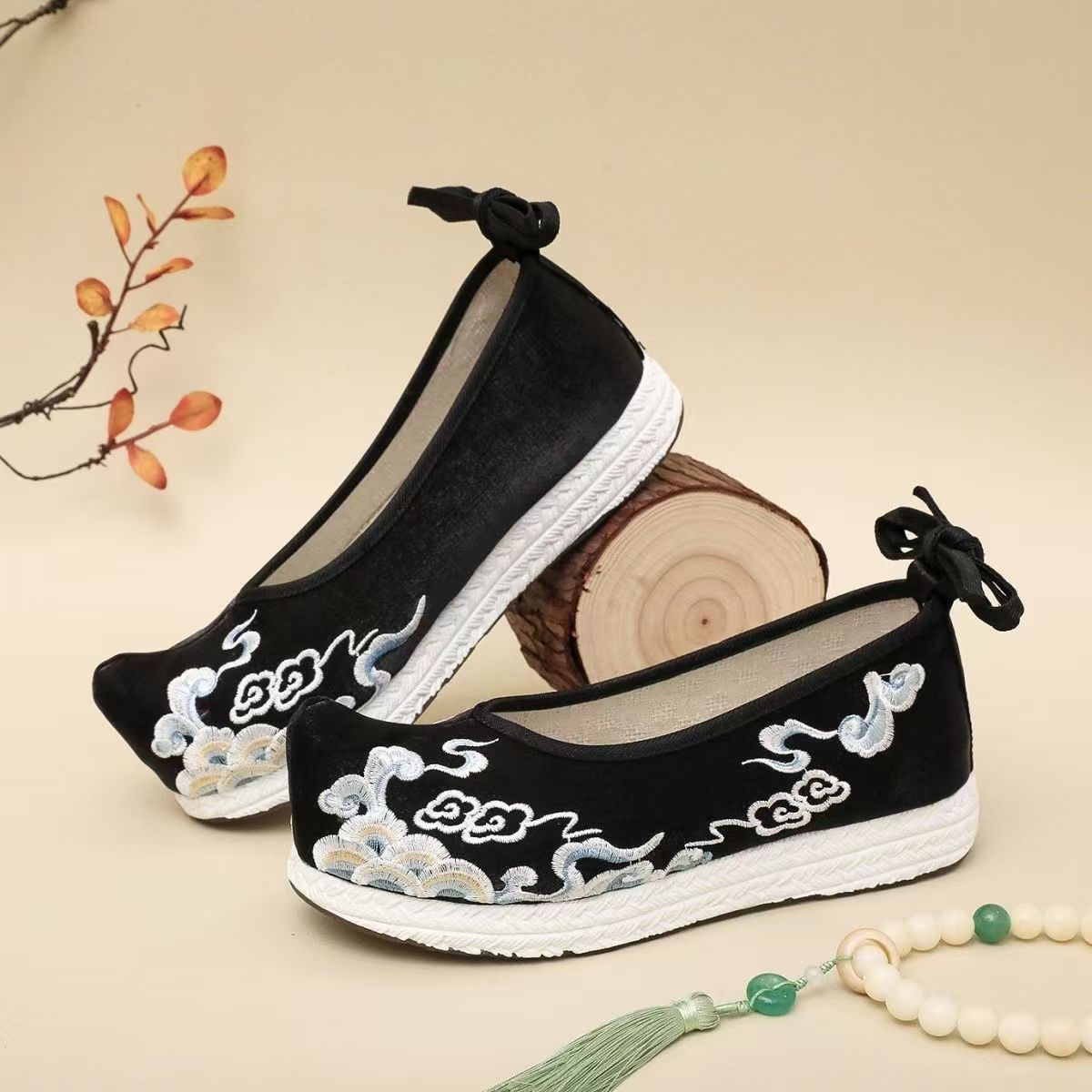 Woman Big Size Embroidered Han - Ethnic Style ulasan dan harga